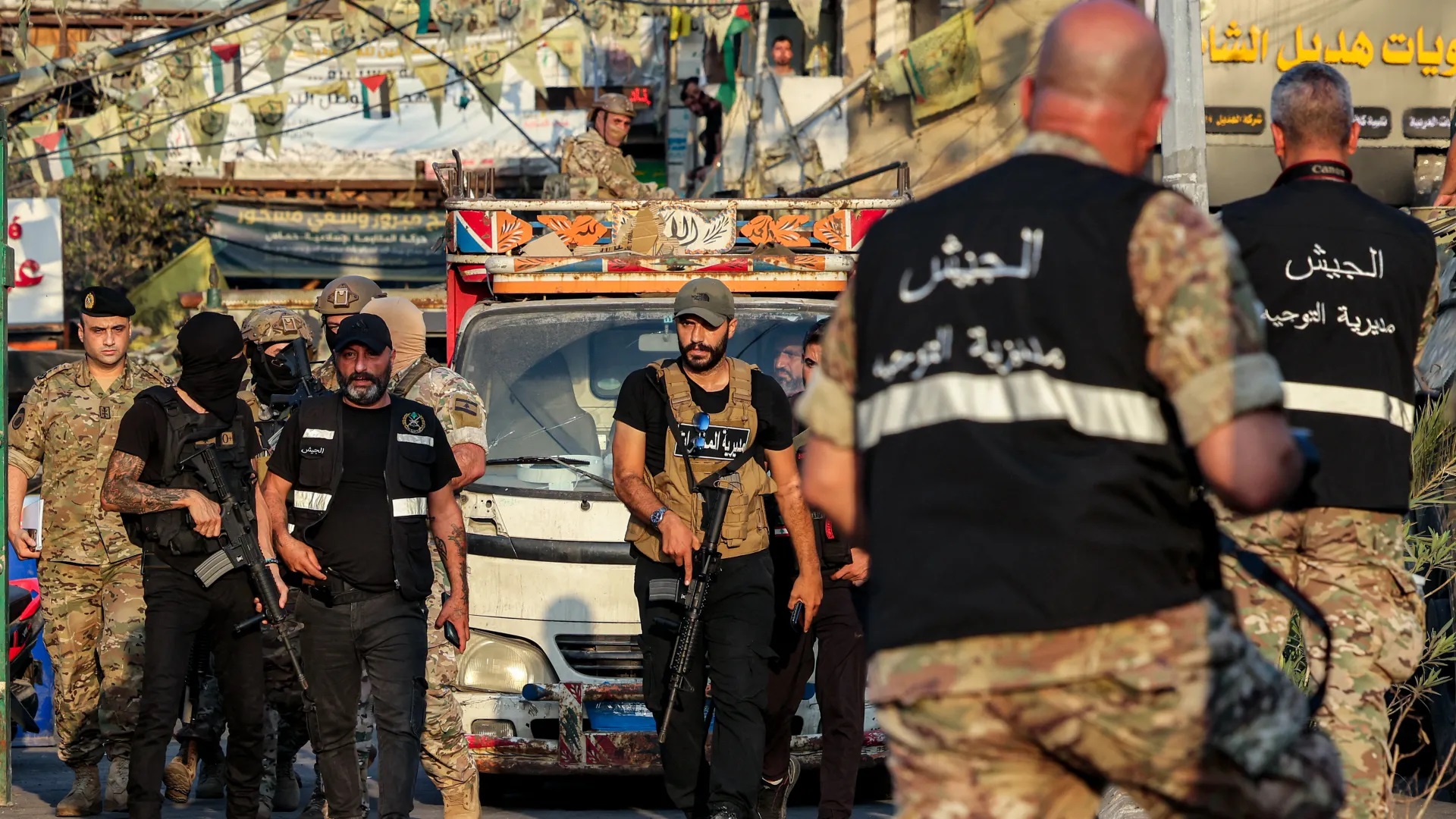 إيران تضع سلاح "حماس" وحلفائها في لبنان في سلة عتاد الحزب